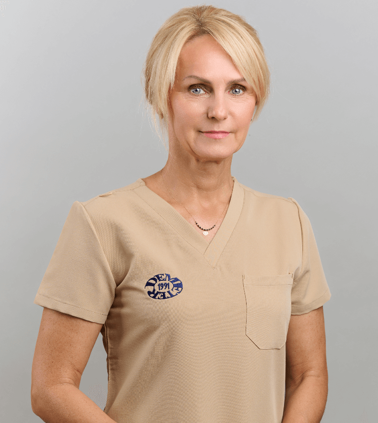 Renata Siedlecka pielegniarka asystentka stomatologiczna koordynatorka asytentek stomatologicznych Bialostocka