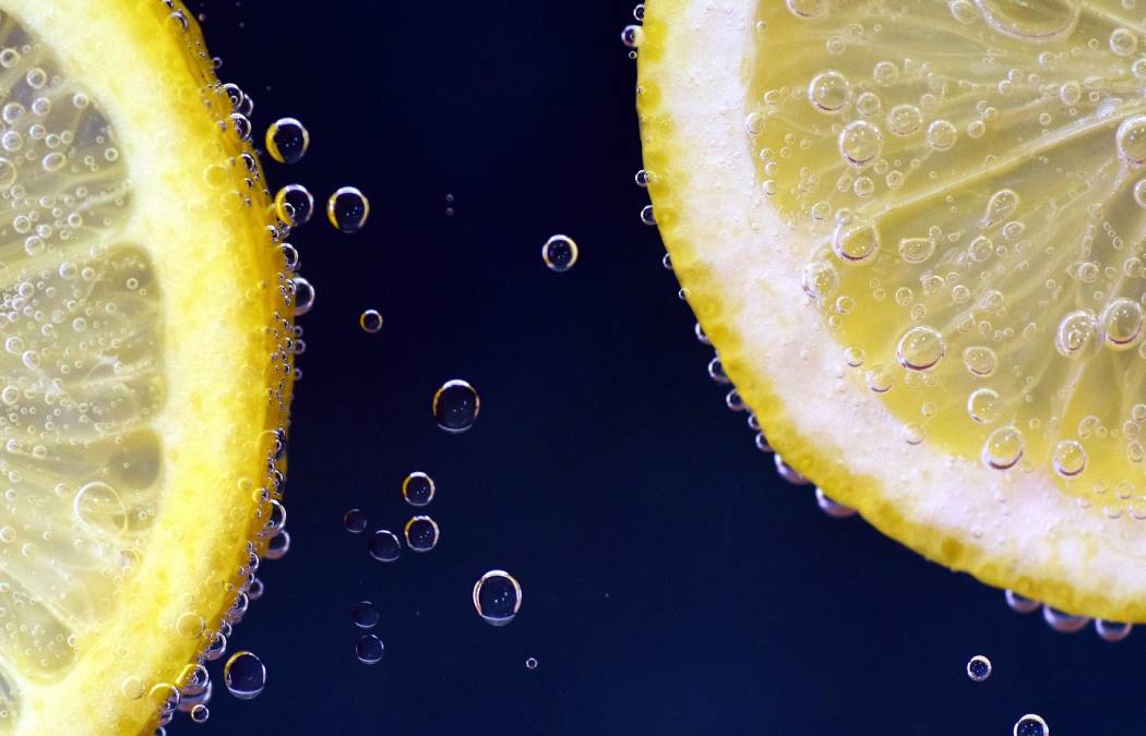 Krwawiące Dziąsła: Poznaj Przyczyny i Jak Zapobiegać 7 brak witamin